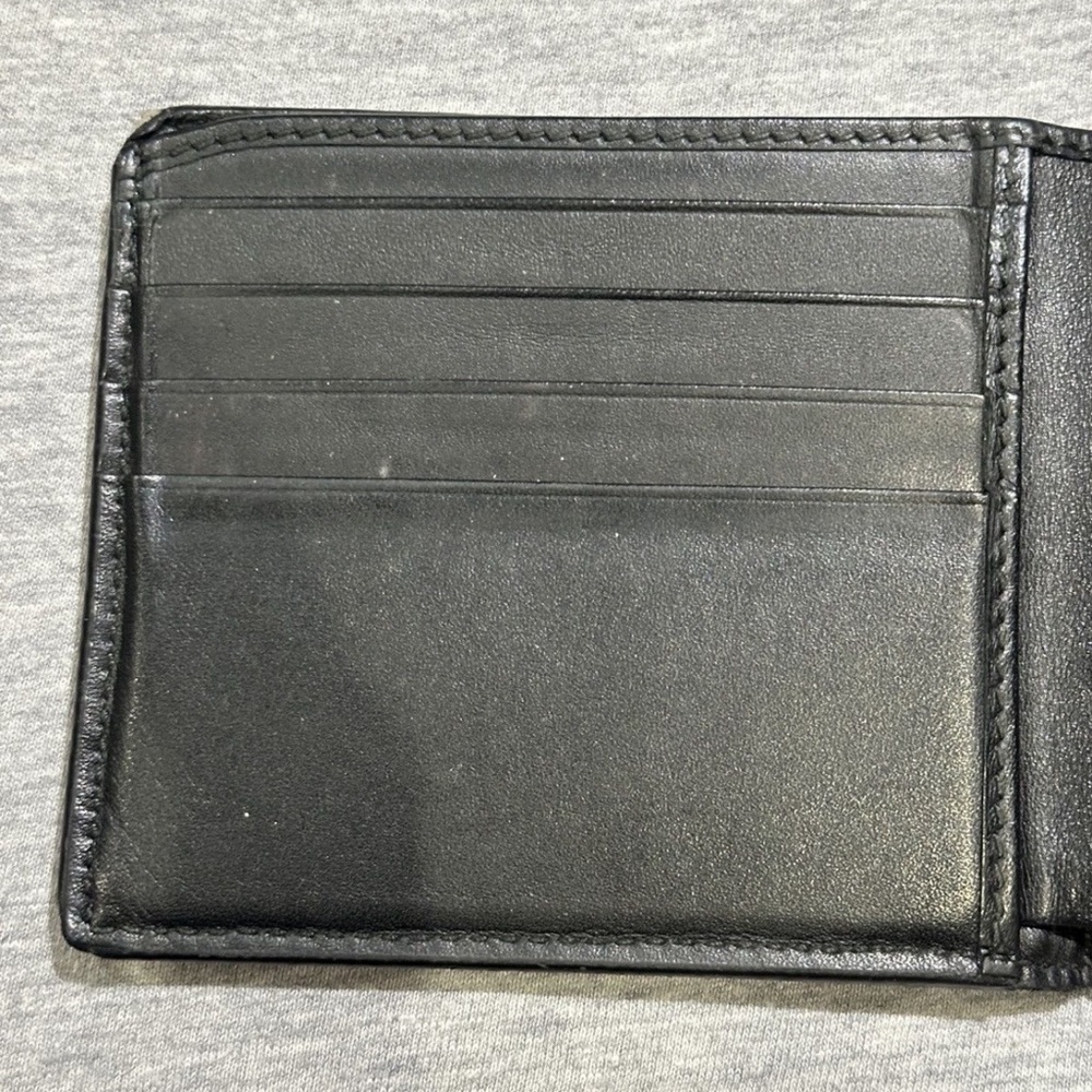 Gucci Wallet - Picture 6 of 8